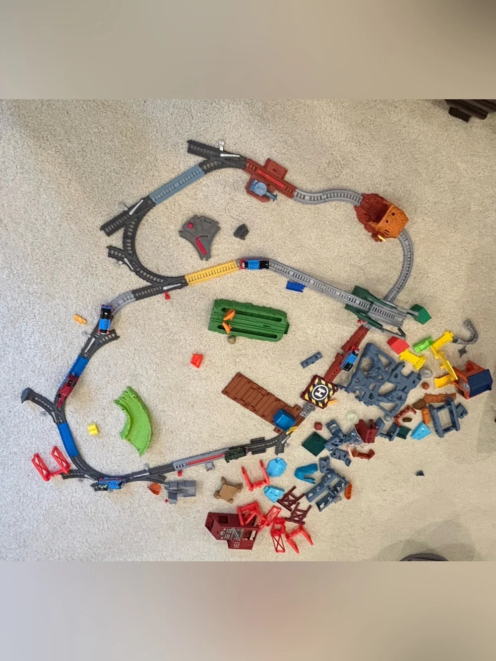 Thomas & Friends Trackmaster Misc Bundle-Train Tracks w/ Multiple Engines